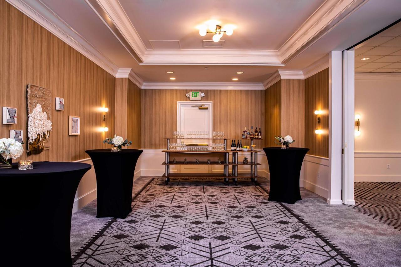 Hotel The Royal Sonesta Downtown
